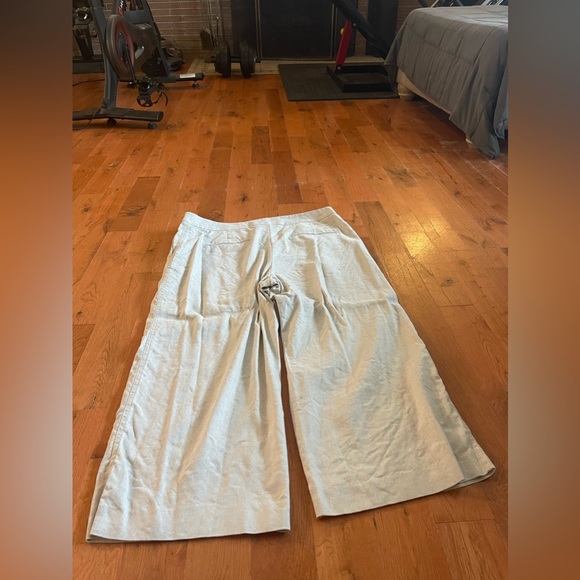 Ann Taylor beige khaki pants, size 18, great condition - Picture 4 of 6